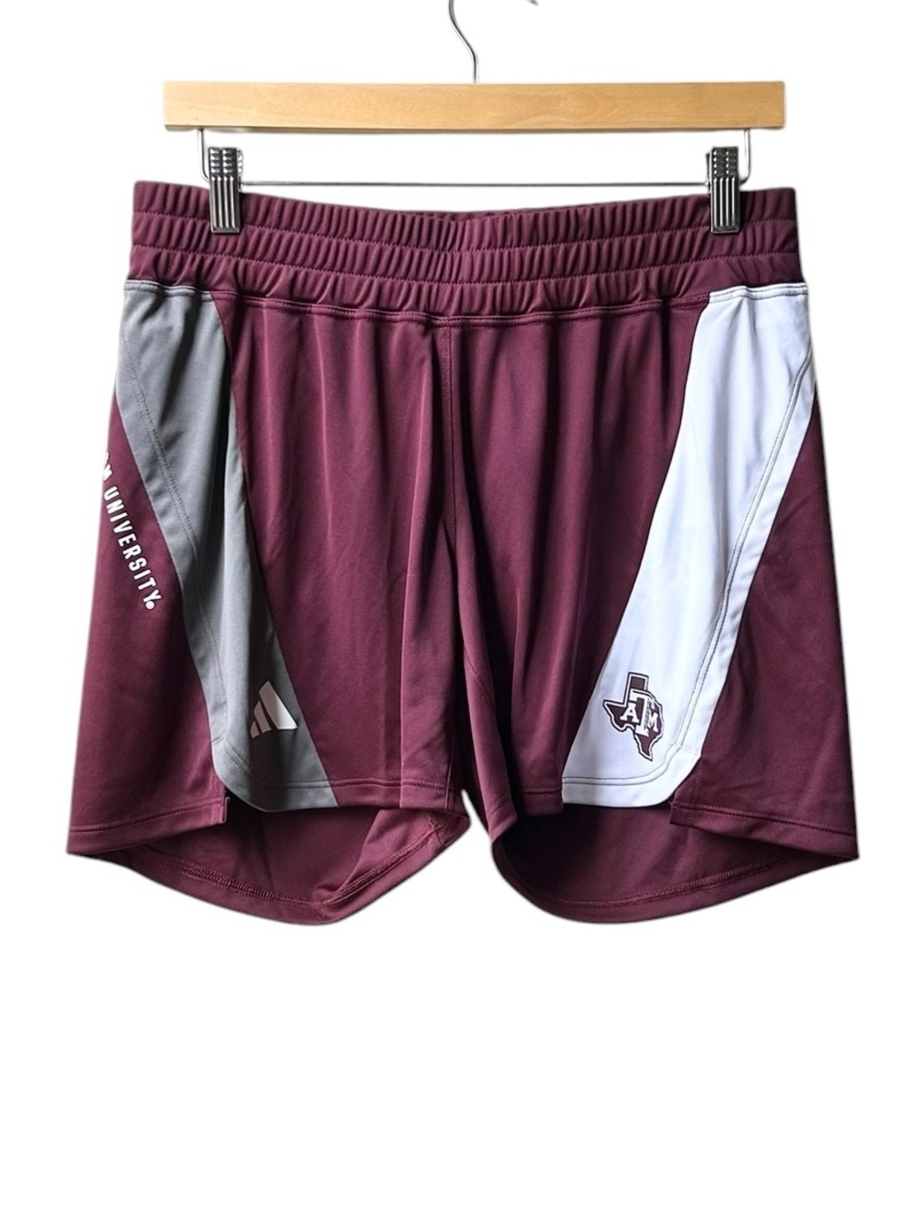 NWT Adidas Texas A&M Team Maroon White Women's D4T Knit Training Short Sz S - Picture 2 of 11